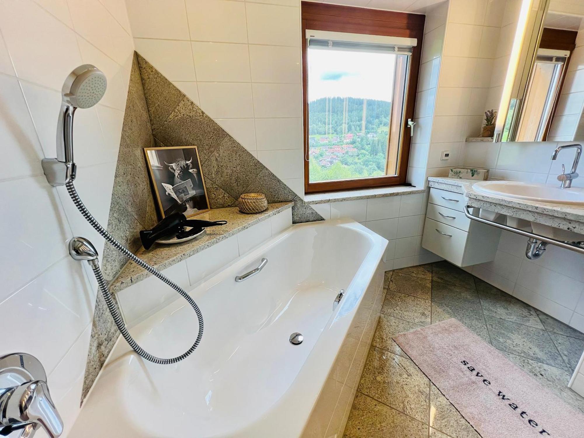 Panoramablick Mit Privatparkplatz, 2 Balkone Und 1,5 Baeder Titisee-Neustadt Exterior foto