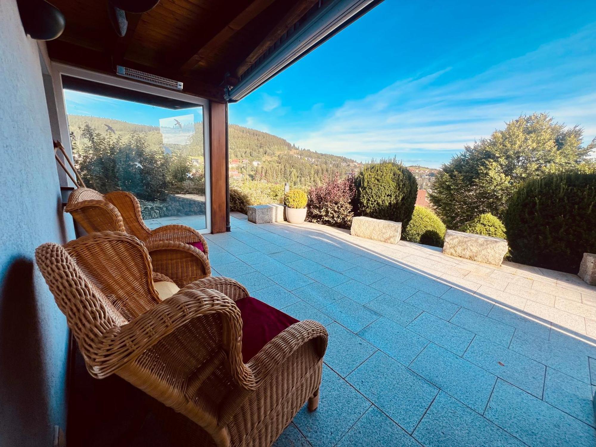 Panoramablick Mit Privatparkplatz, 2 Balkone Und 1,5 Baeder Titisee-Neustadt Exterior foto
