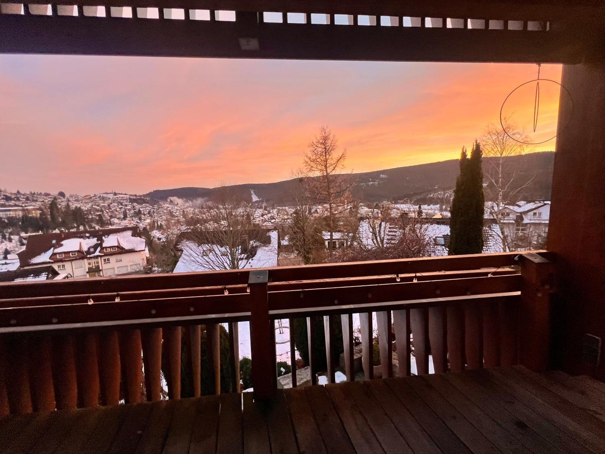 Panoramablick Mit Privatparkplatz, 2 Balkone Und 1,5 Baeder Titisee-Neustadt Exterior foto